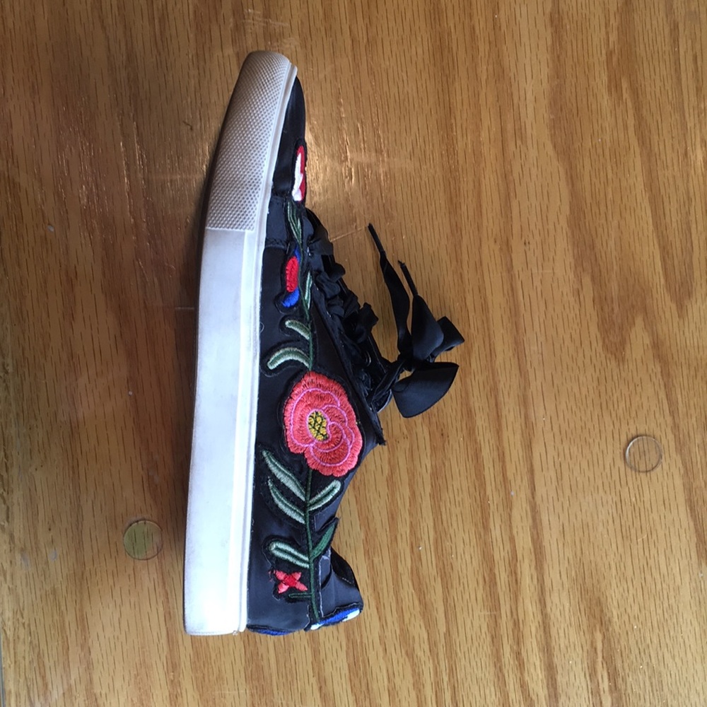 Black floral printed shoes